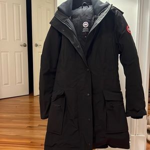Canada Goose Women’s long jacket worn twice